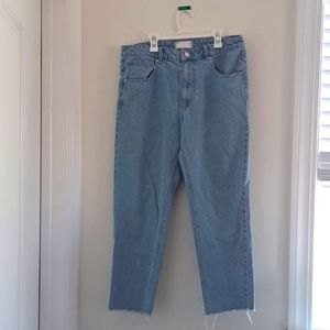ASOS Women's Raw Hem Boyfriend Jean size 32